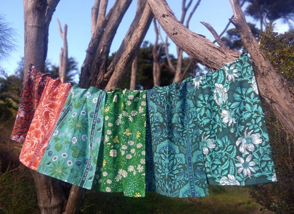 Climbing Rata On Turquoise - Tea Towel Tea Towel Wolfkamp & Stone