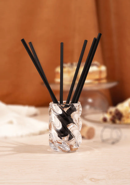 Festive Favours LE Aroma Sticks & Holder - Caramel Hazelnut