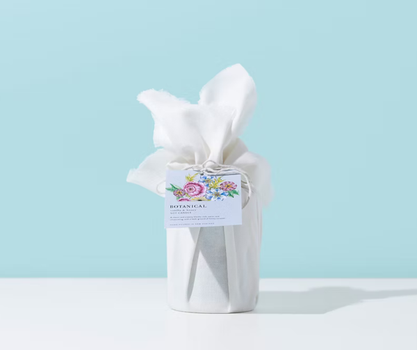 CANDLE - Vanilla + Honey Soy Candle Botanical