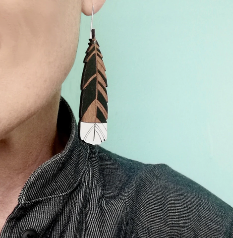 Large hanging Huia feather Rimu earrings
