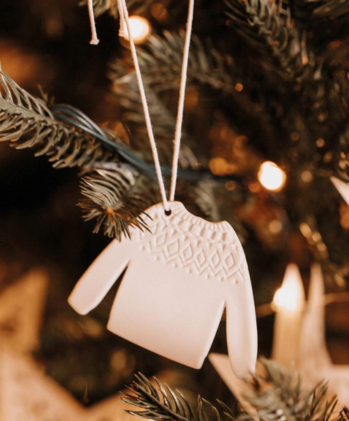 Winter Jumper Decoration - Christmas Decoration