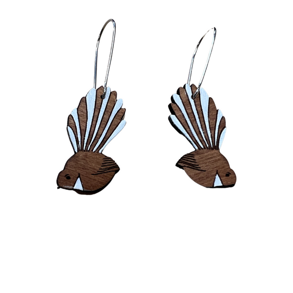 Fantail Rimu Earrings Earrings Natty