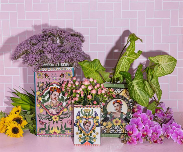 Frida Kahlo - Mexican Folklore - Vase Vase La La Land